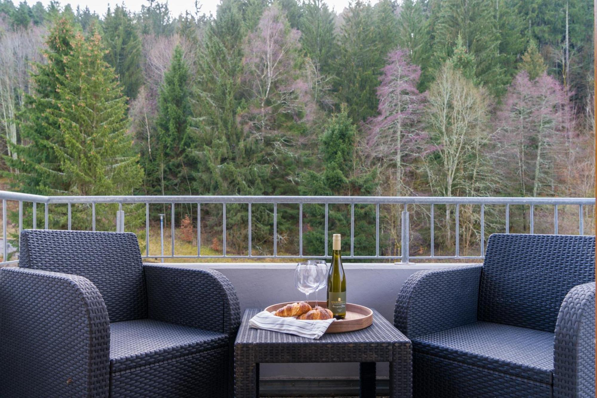 Rita - Atemberaubenden Wasserfaelle Triberg im Schwarzwald Esterno foto